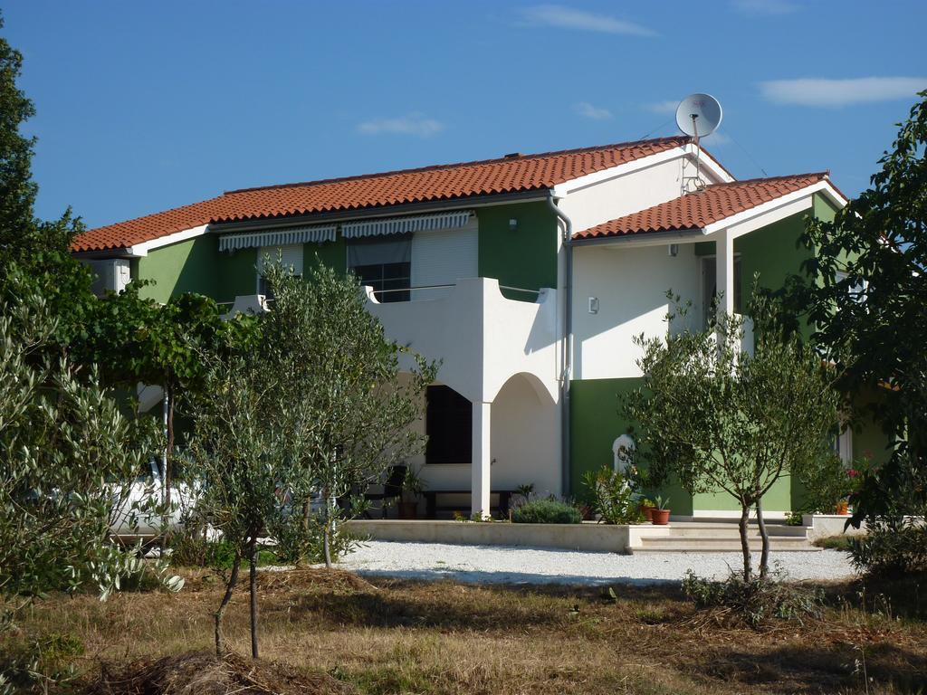Apartment Greeny Galižana Exterior foto